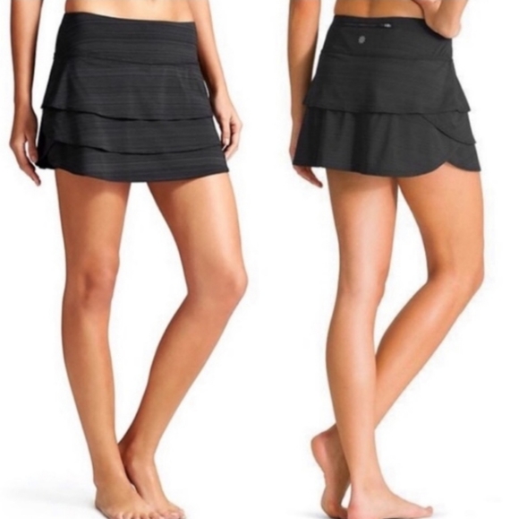 Athleta Pants - LIKE NEW Athleta size small swagger gray skort